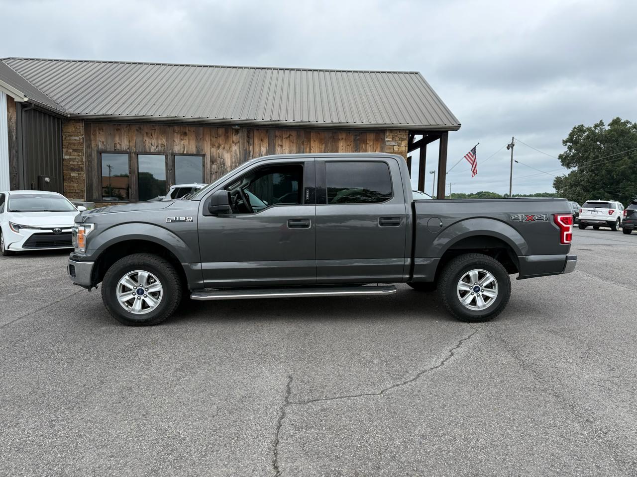 Ford F-150 XLT SuperCrew 4WD 2018