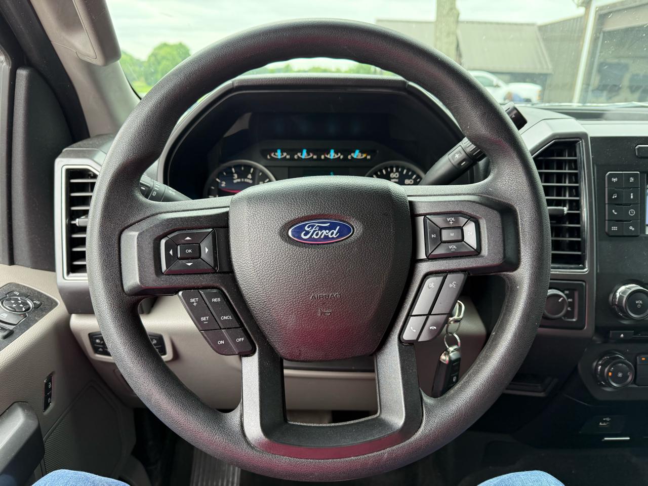 Ford F-150 XLT SuperCrew 4WD 2018