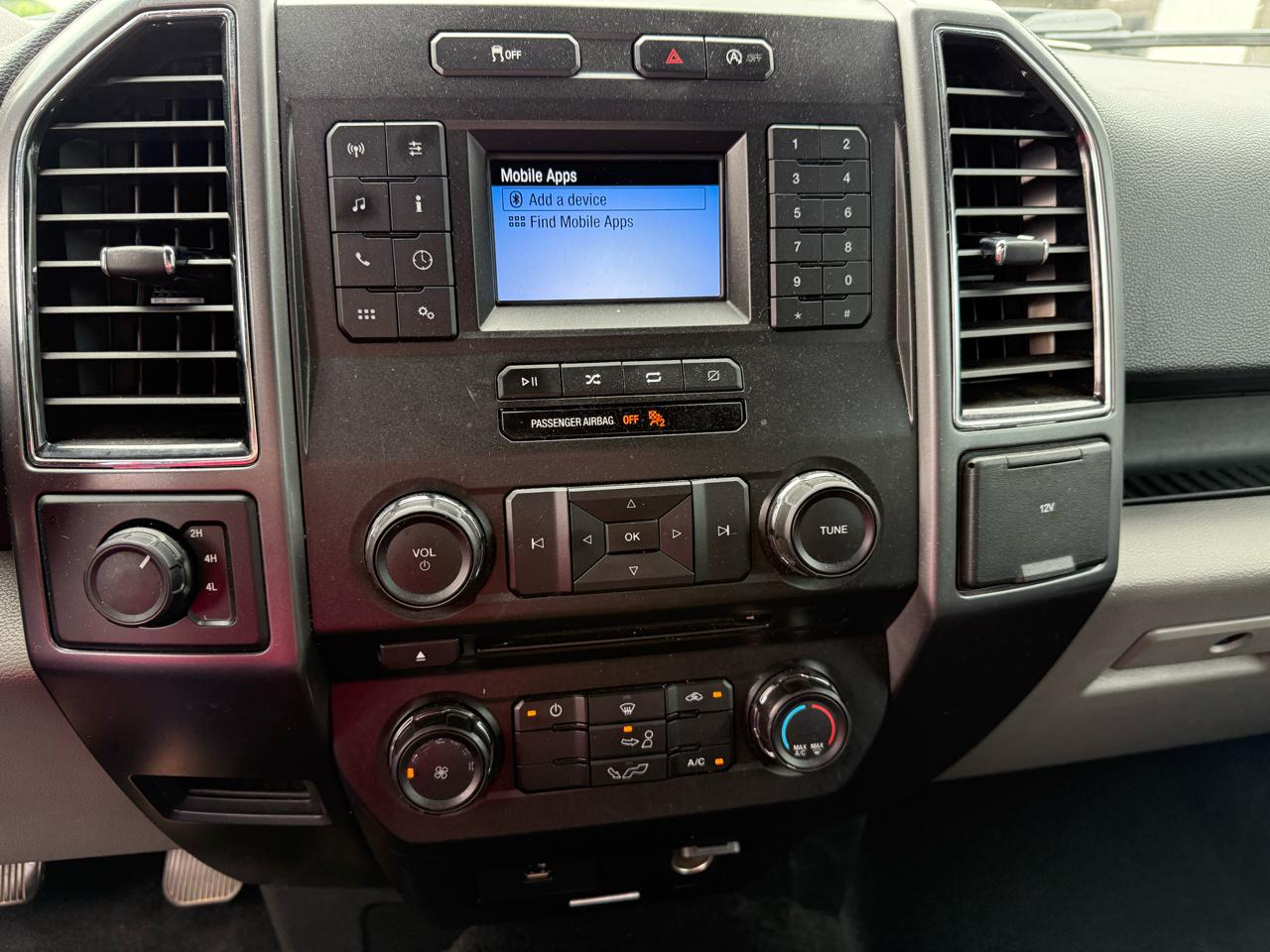 Ford F-150 XLT SuperCrew 4WD 2018