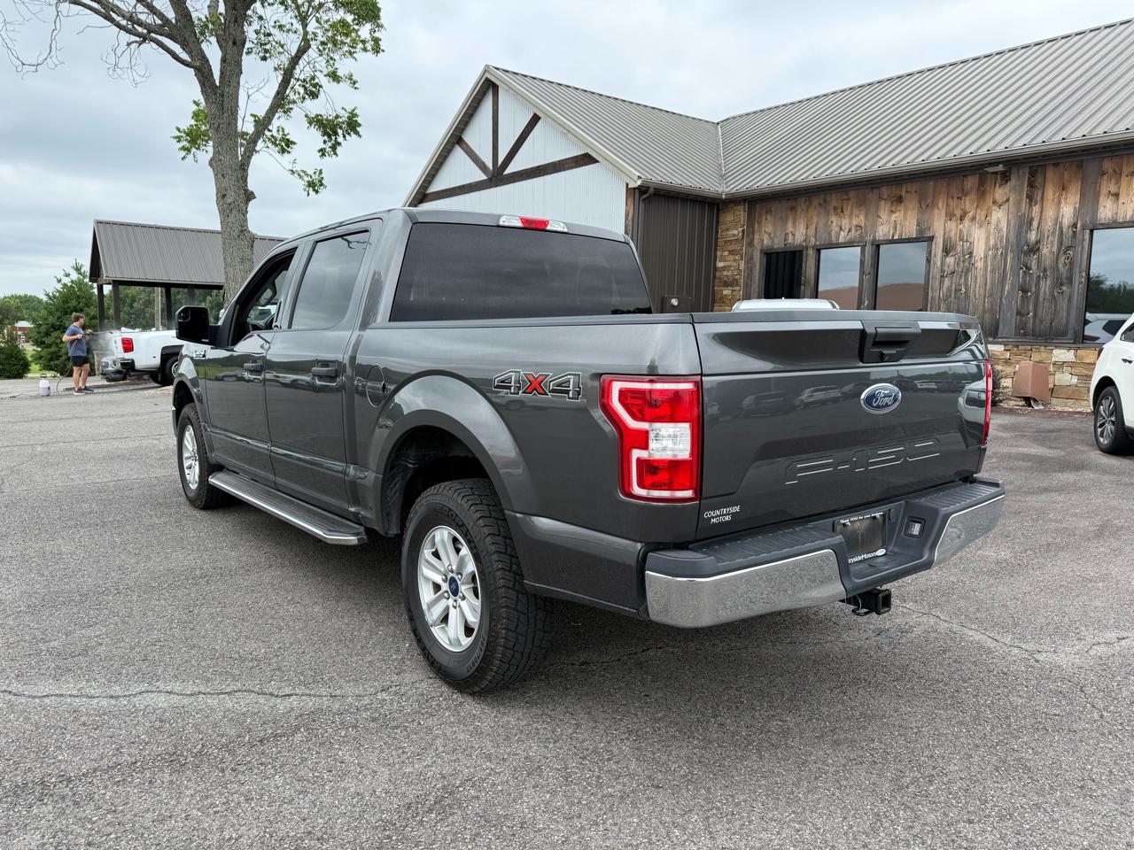 Ford F-150 XLT SuperCrew 4WD 2018