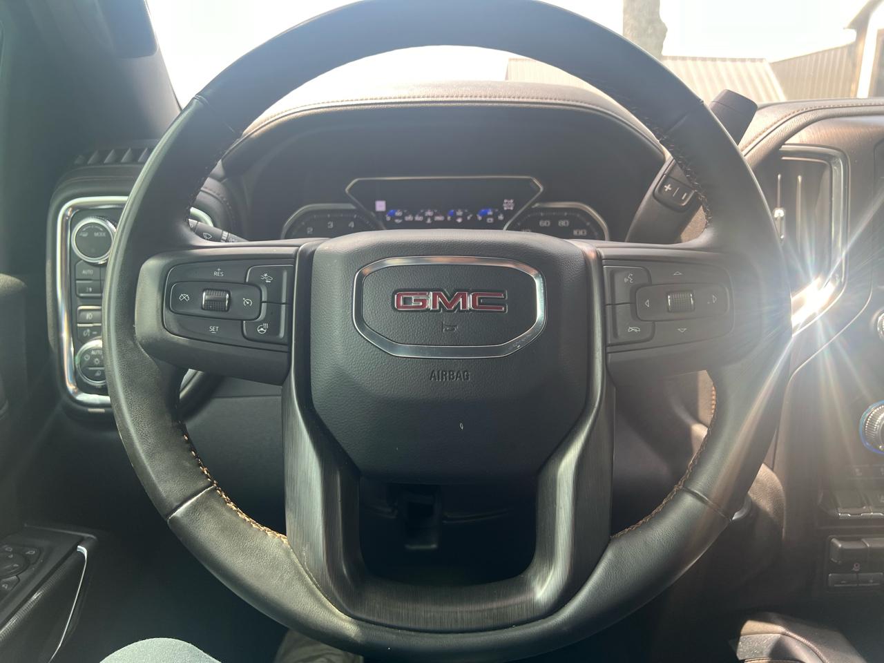 GMC Sierra 2500HD AT4 Crew Cab 4WD 2023