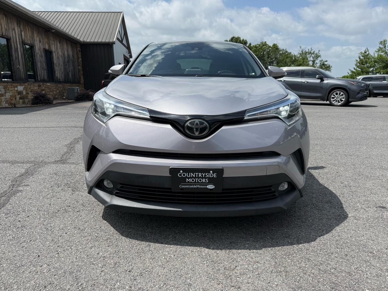 Toyota C-HR LE 2019