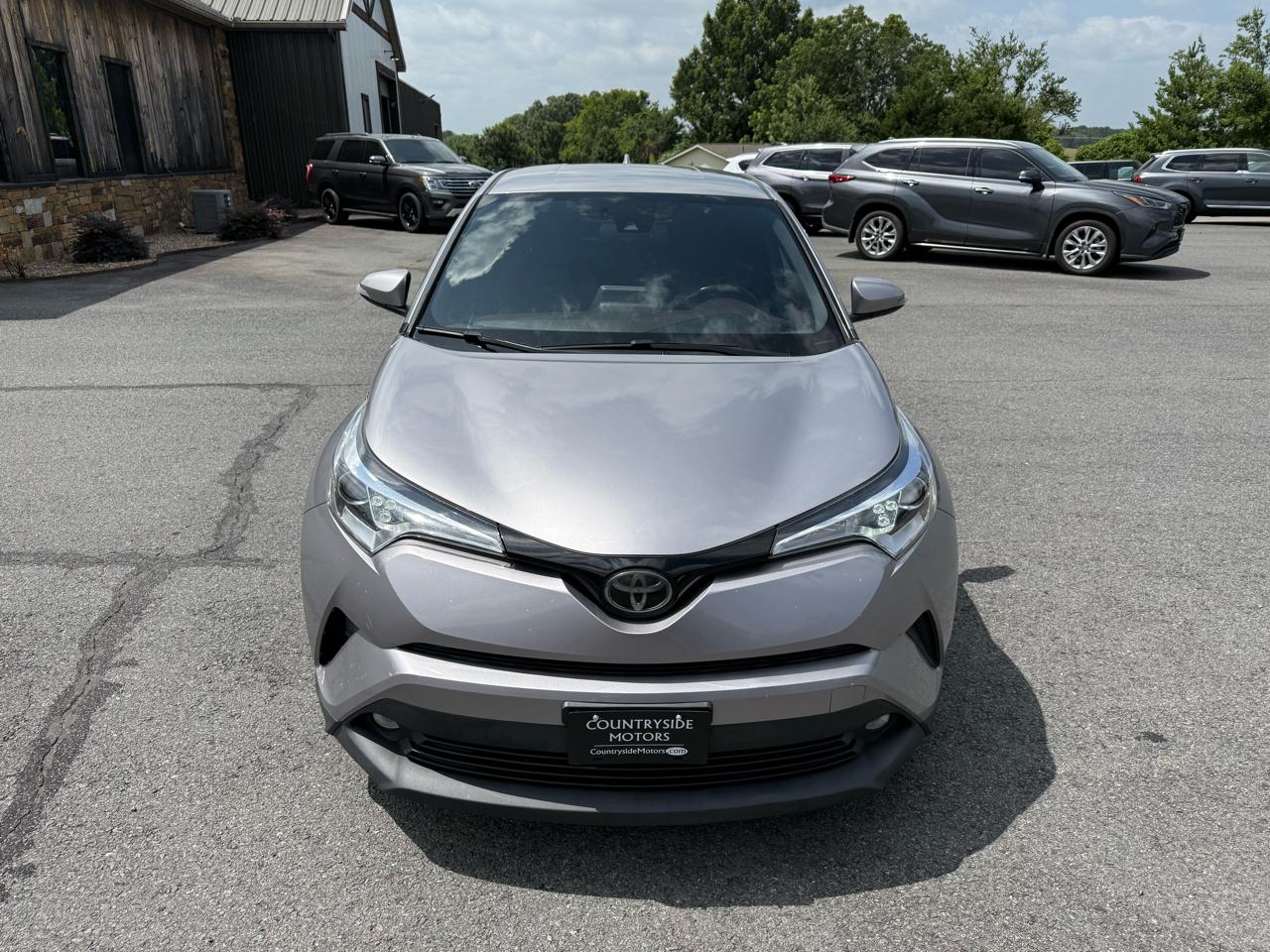 Toyota C-HR LE 2019