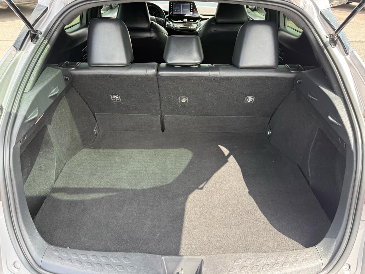 Toyota C-HR LE 2019