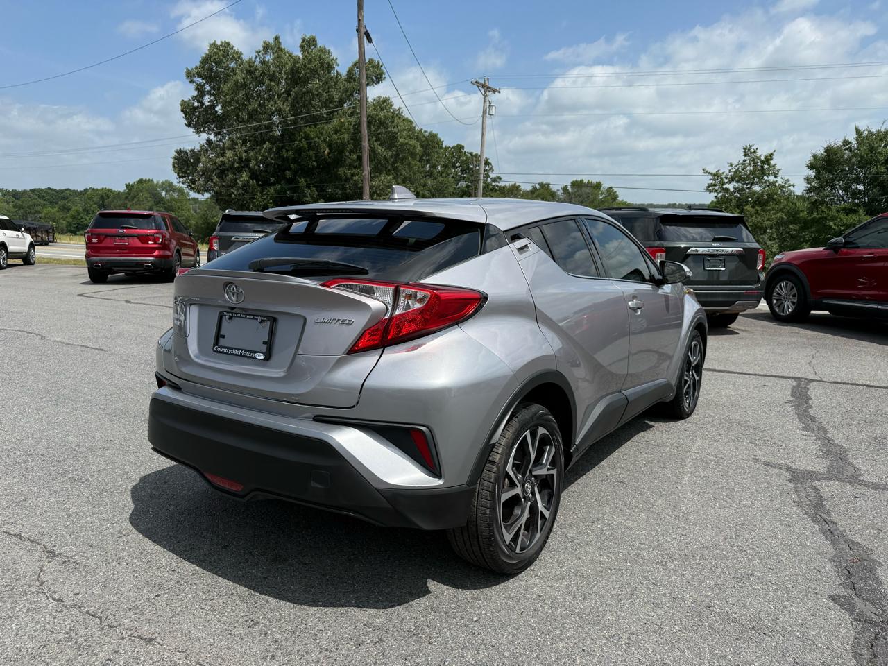 Toyota C-HR LE 2019