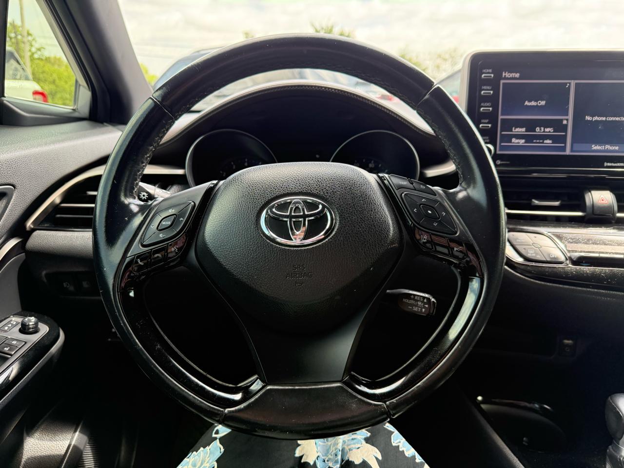 Toyota C-HR LE 2019