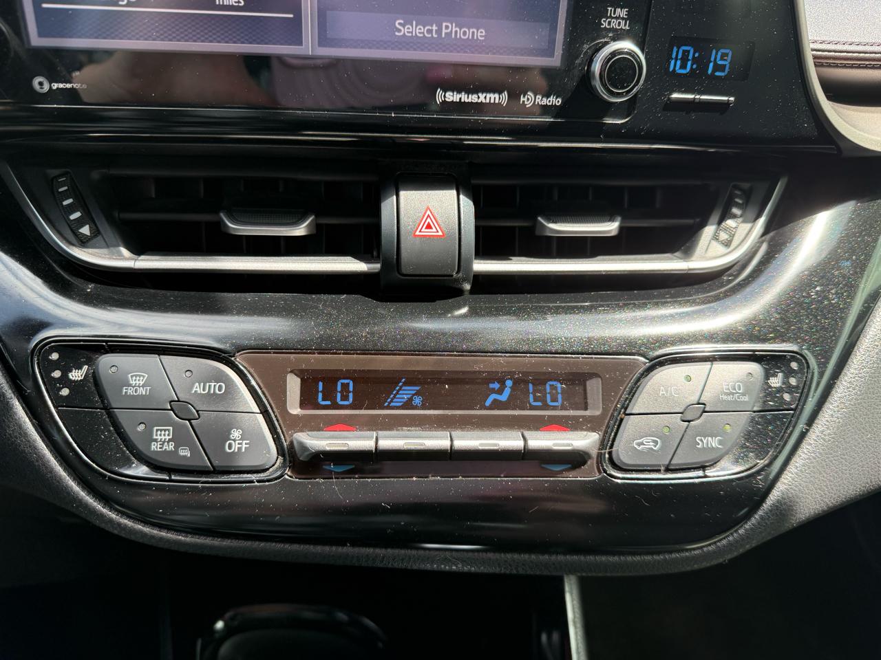Toyota C-HR LE 2019