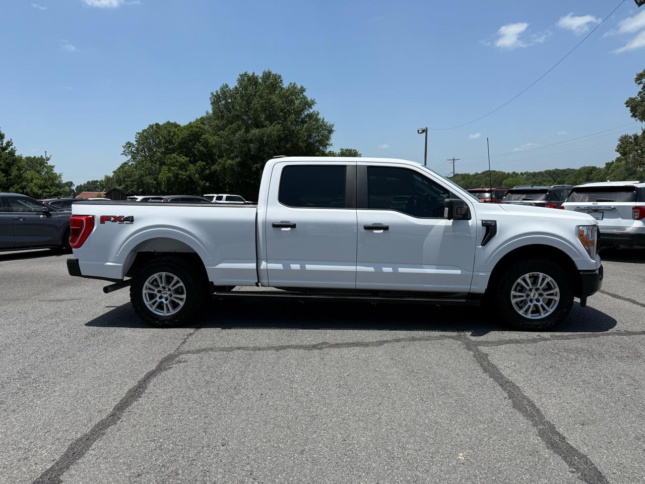 Ford F-150 XL SuperCrew 4WD 2022