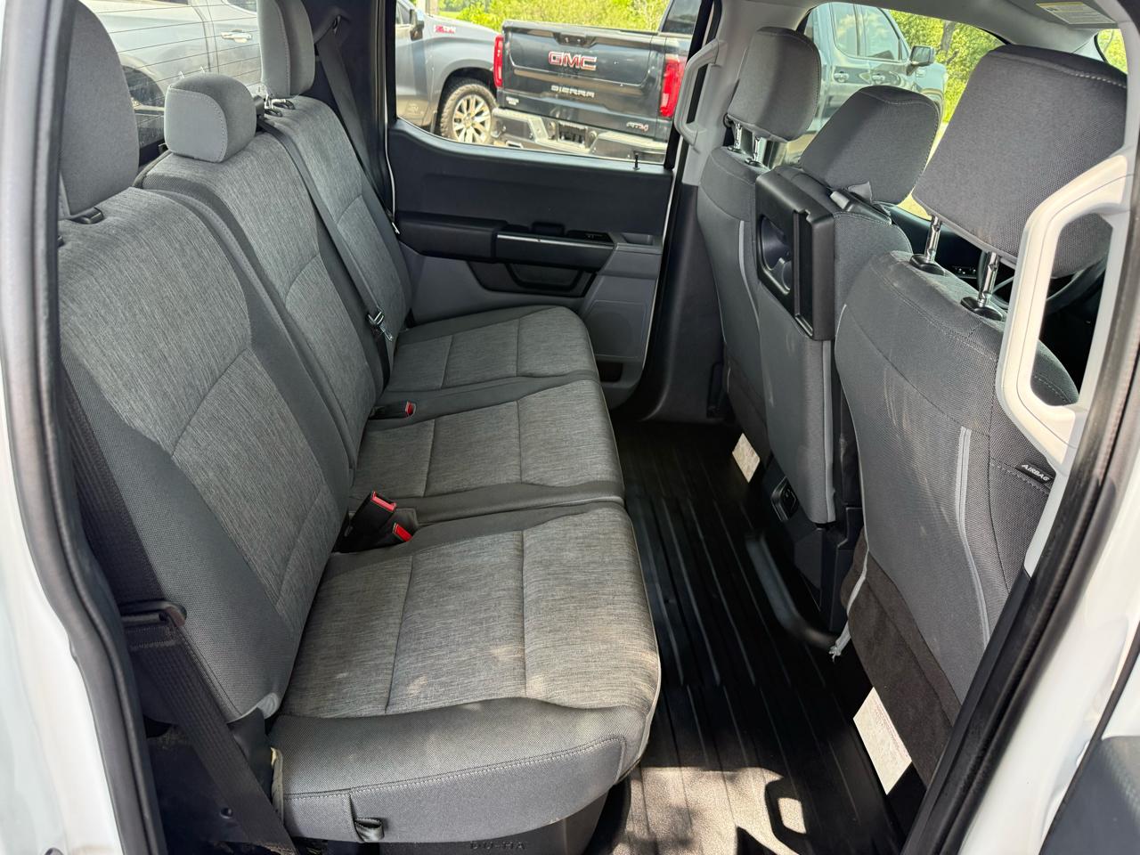 Ford F-150 XL SuperCrew 4WD 2022