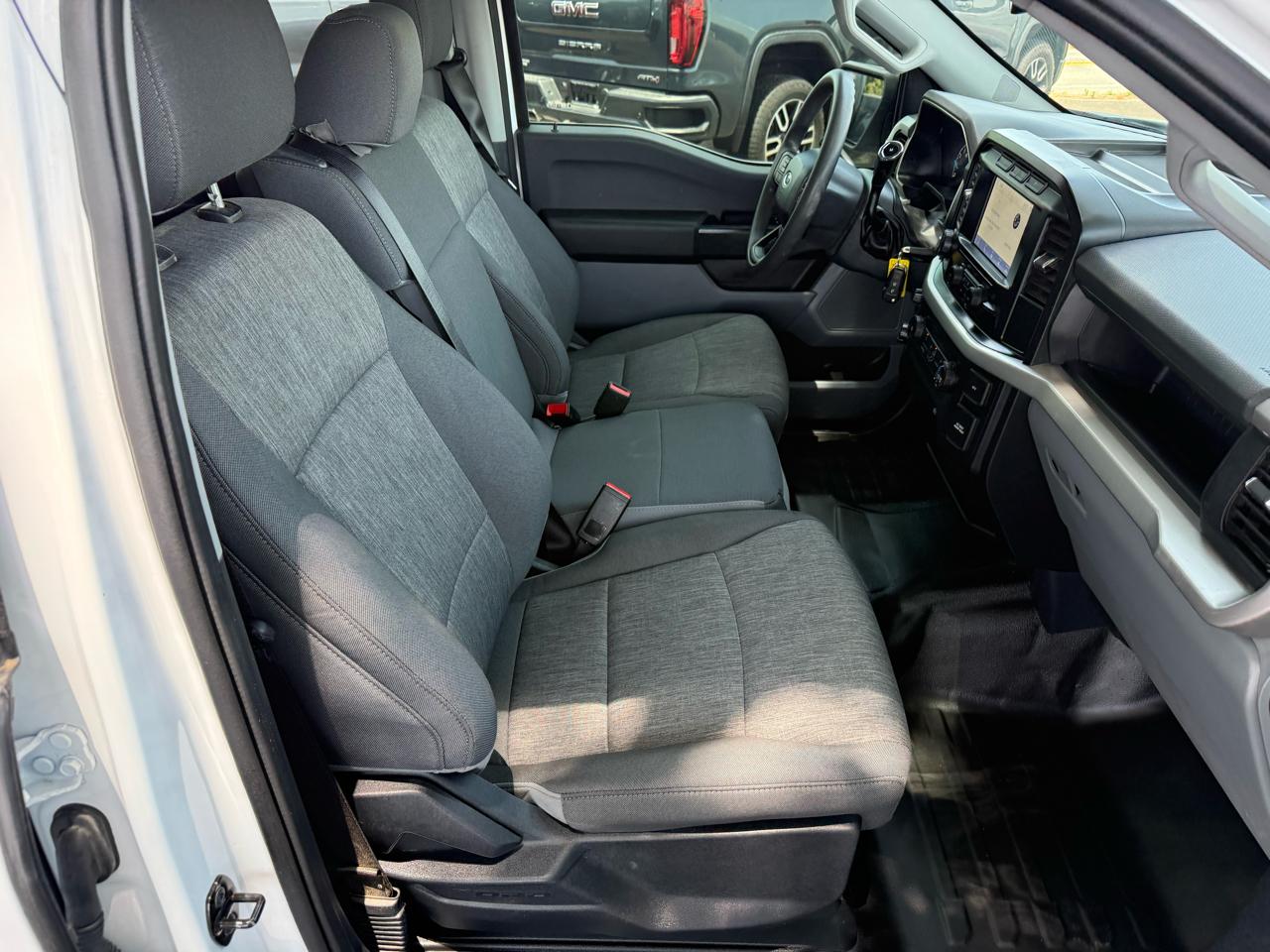 Ford F-150 XL SuperCrew 4WD 2022