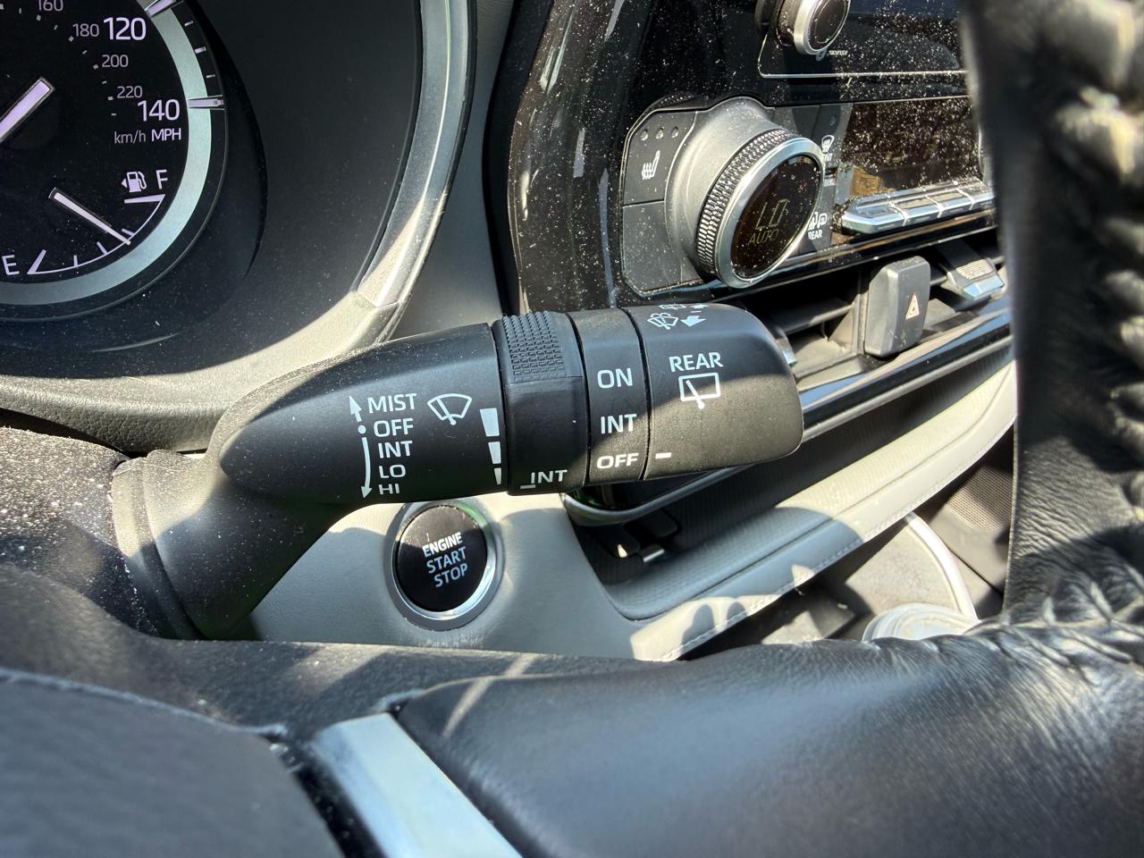 Toyota Highlander XLE FWD V6 2021