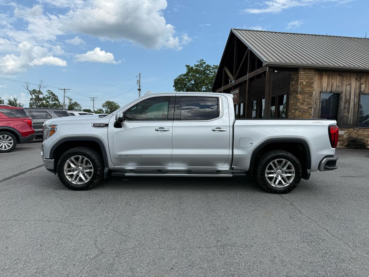 GMC Sierra 1500 SLT Crew Cab 4WD 2020