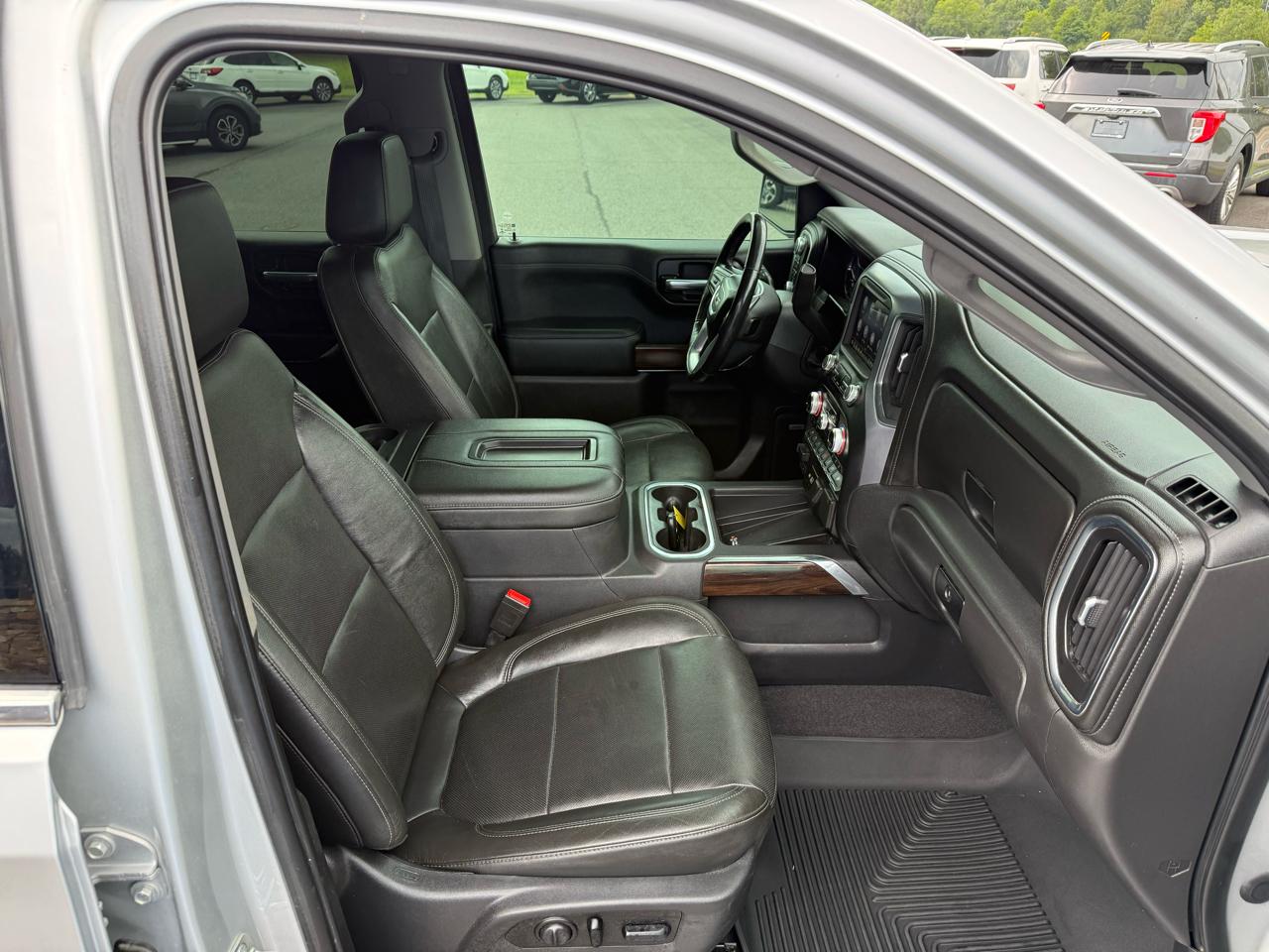GMC Sierra 1500 SLT Crew Cab 4WD 2020