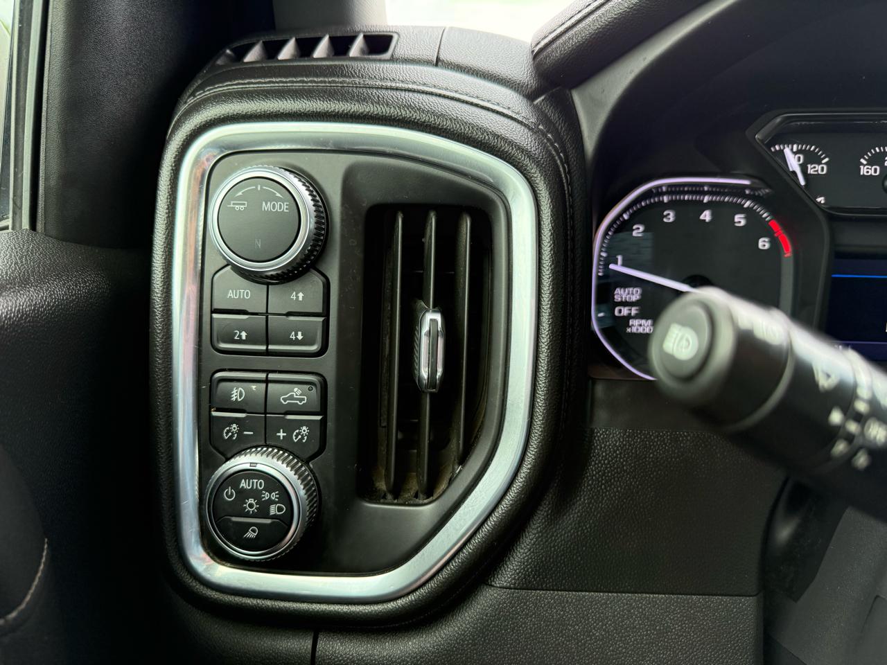 GMC Sierra 1500 SLT Crew Cab 4WD 2020