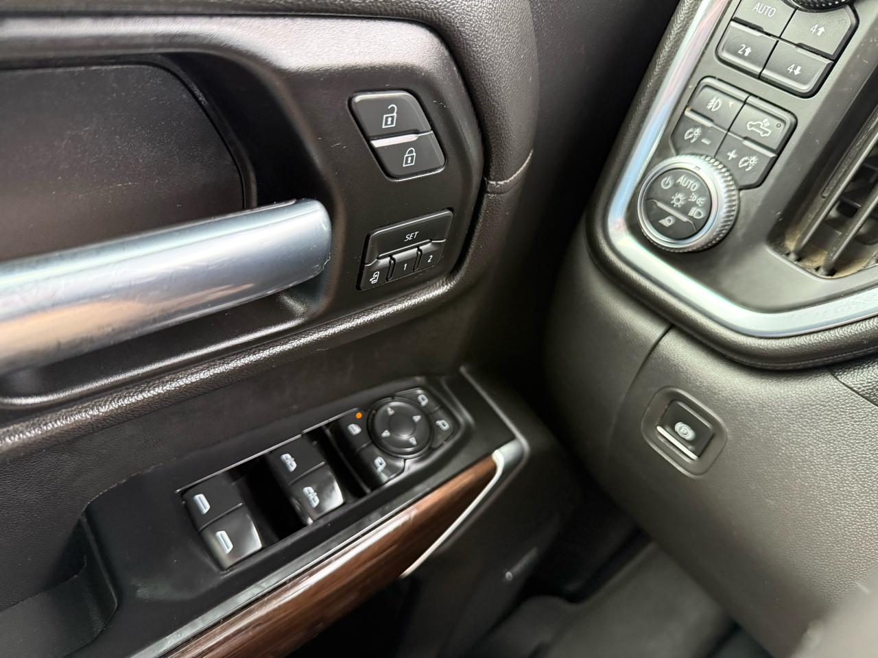 GMC Sierra 1500 SLT Crew Cab 4WD 2020