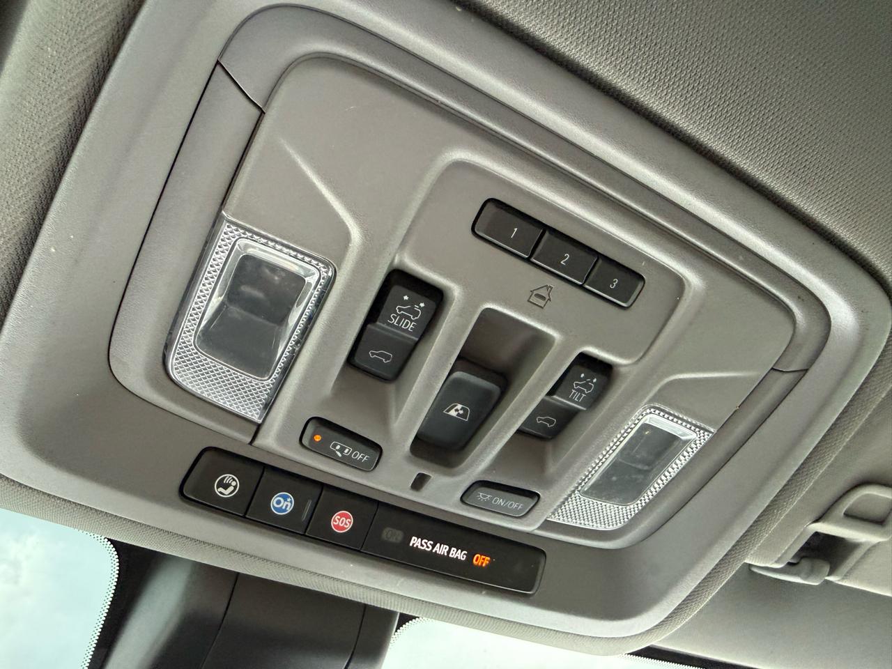 GMC Sierra 1500 SLT Crew Cab 4WD 2020