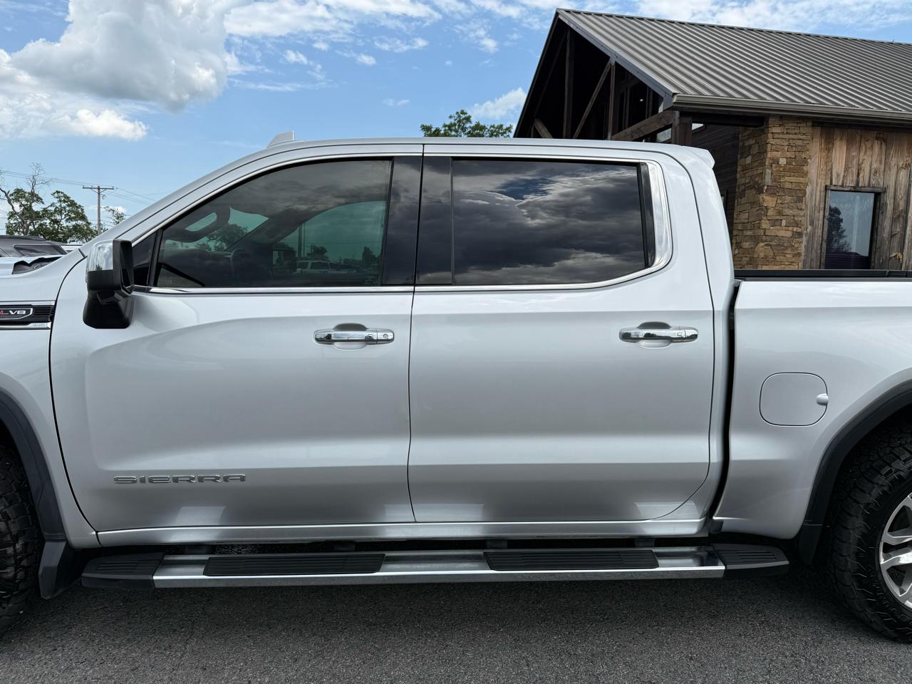 GMC Sierra 1500 SLT Crew Cab 4WD 2020