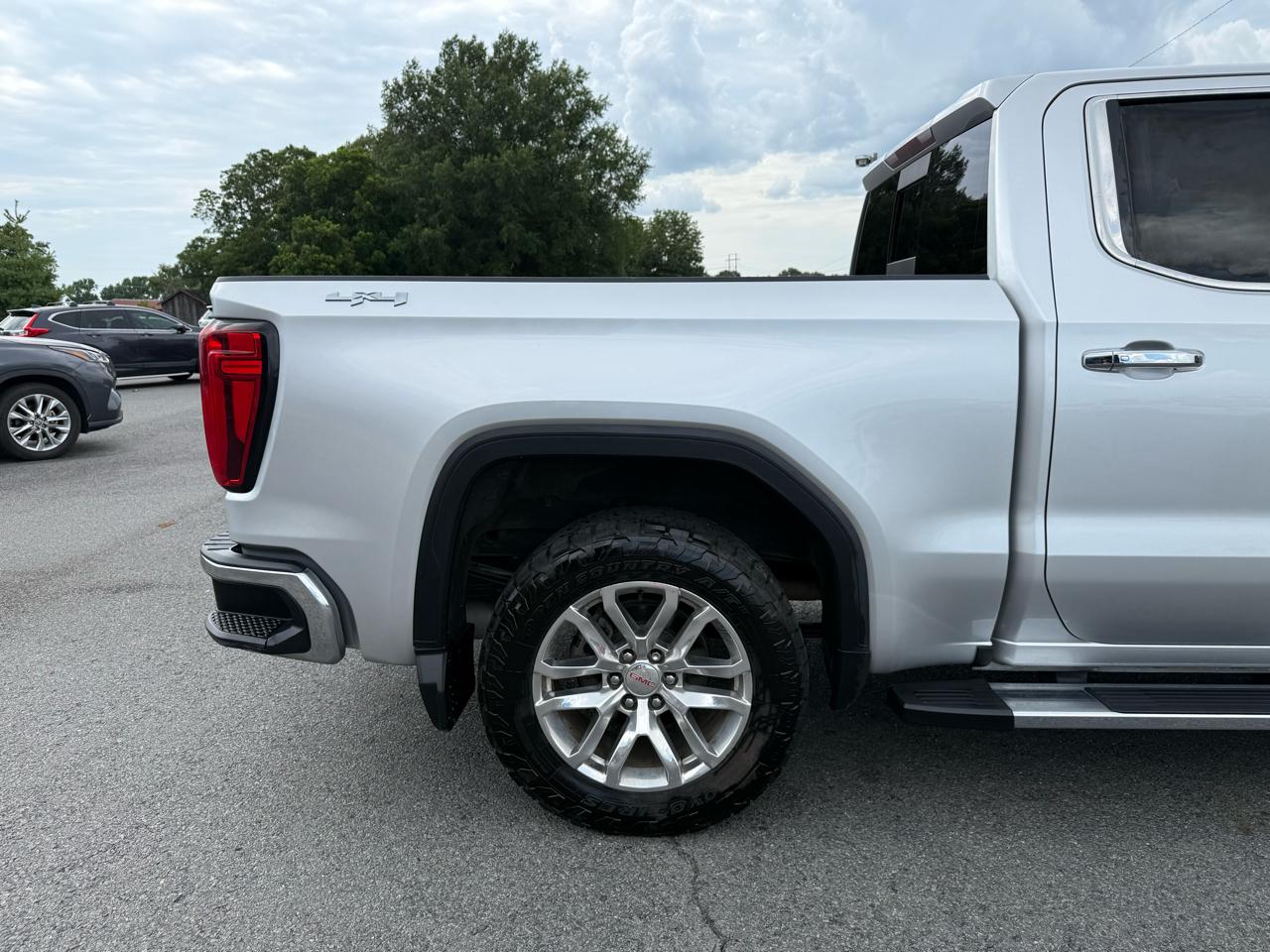 GMC Sierra 1500 SLT Crew Cab 4WD 2020