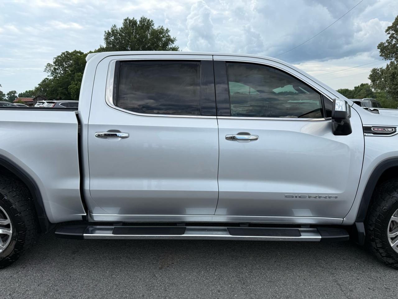 GMC Sierra 1500 SLT Crew Cab 4WD 2020