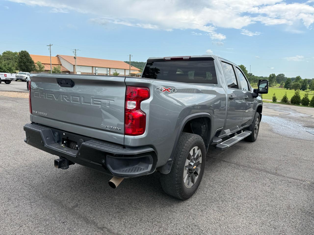 Chevrolet Silverado 2500HD Custom Crew Cab Short Box 4WD 2024