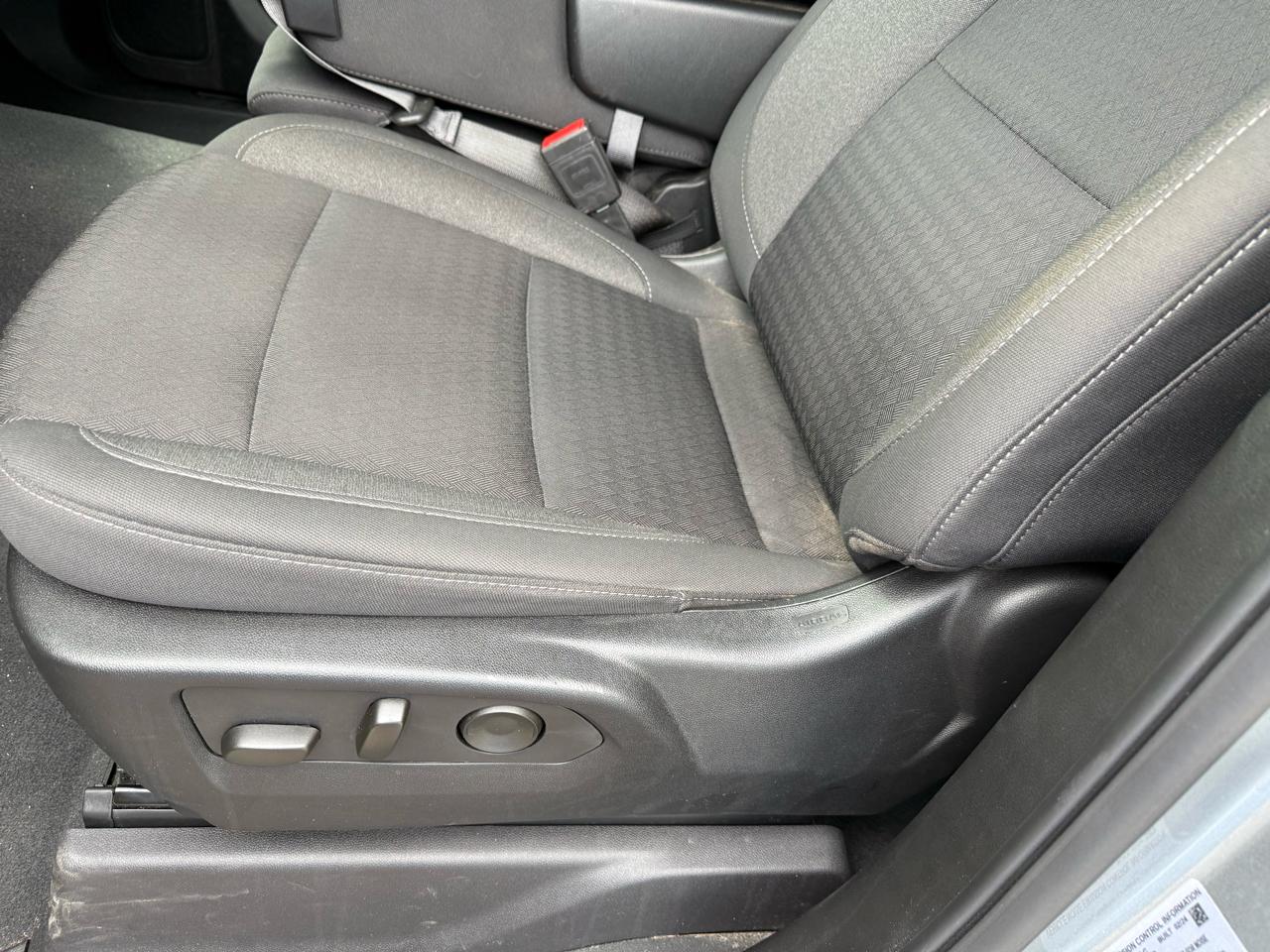 Chevrolet Silverado 2500HD Custom Crew Cab Short Box 4WD 2024