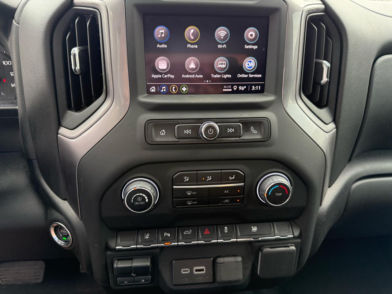Chevrolet Silverado 2500HD Custom Crew Cab Short Box 4WD 2024