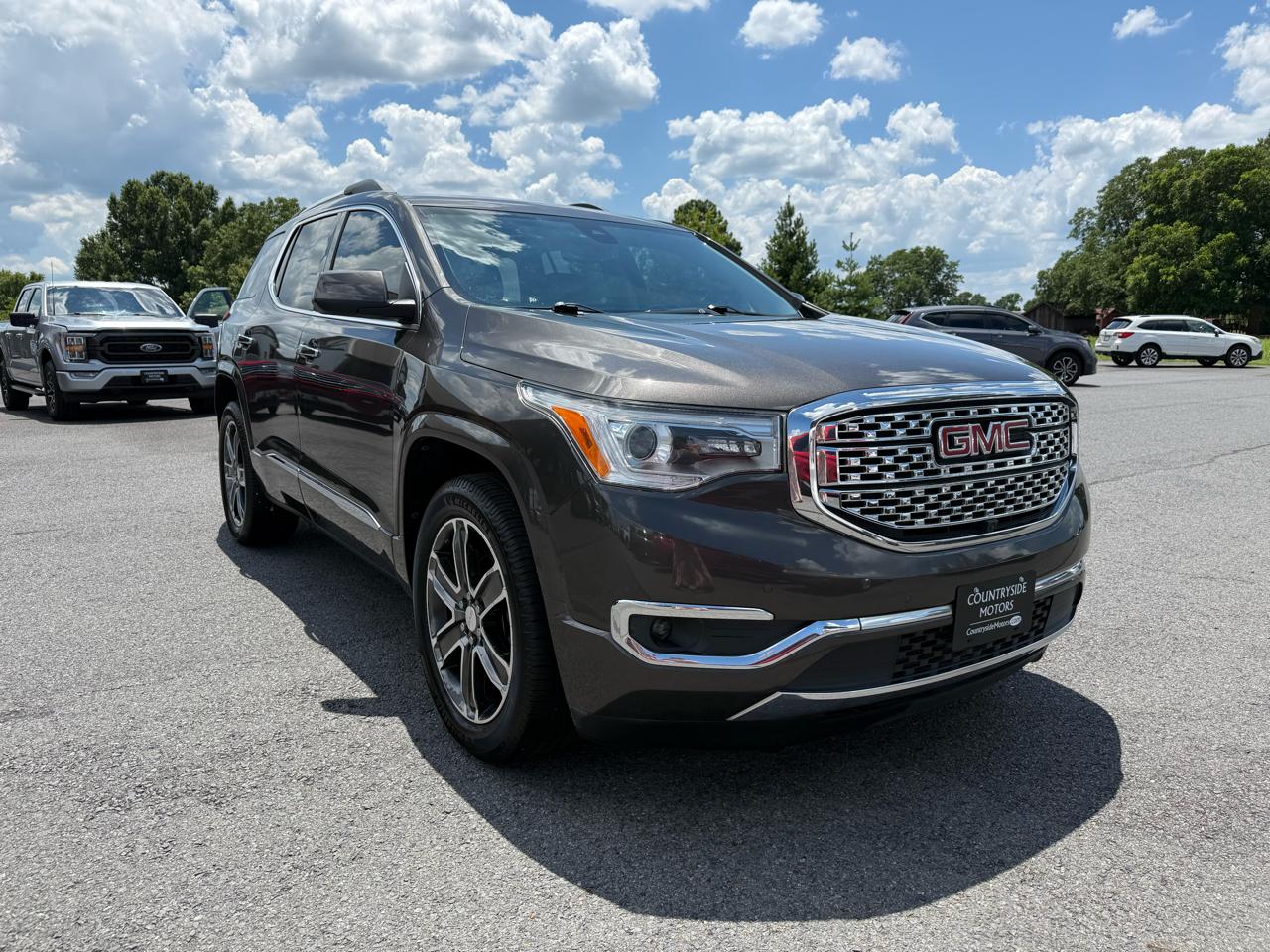 GMC Acadia Denali 2019