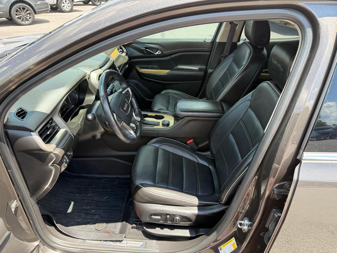 GMC Acadia Denali 2019