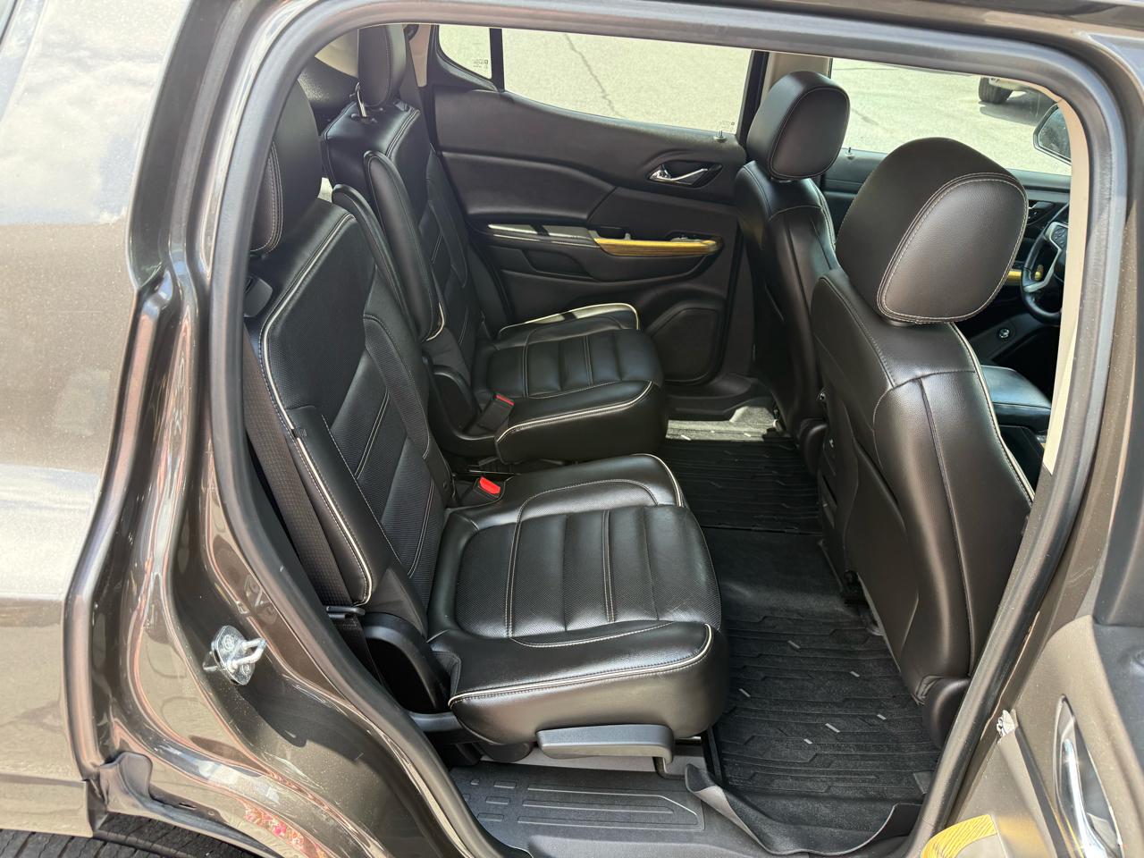 GMC Acadia Denali 2019