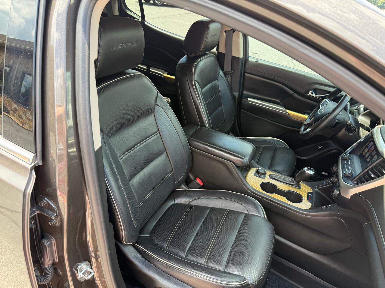 GMC Acadia Denali 2019