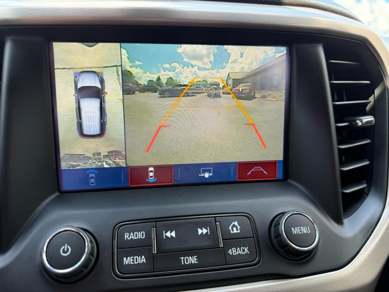 GMC Acadia Denali 2019