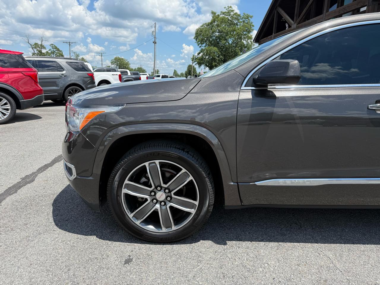 GMC Acadia Denali 2019