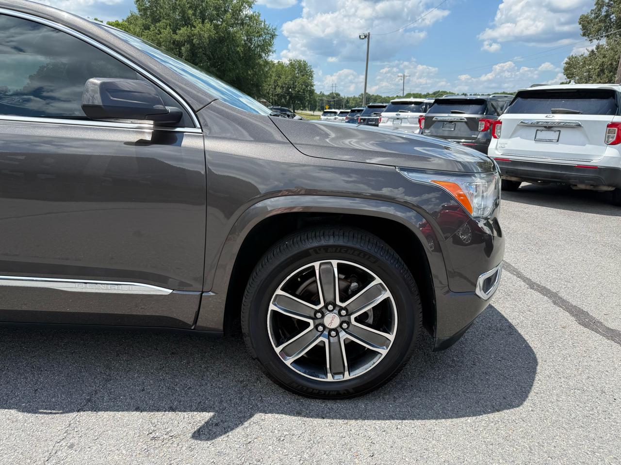 GMC Acadia Denali 2019