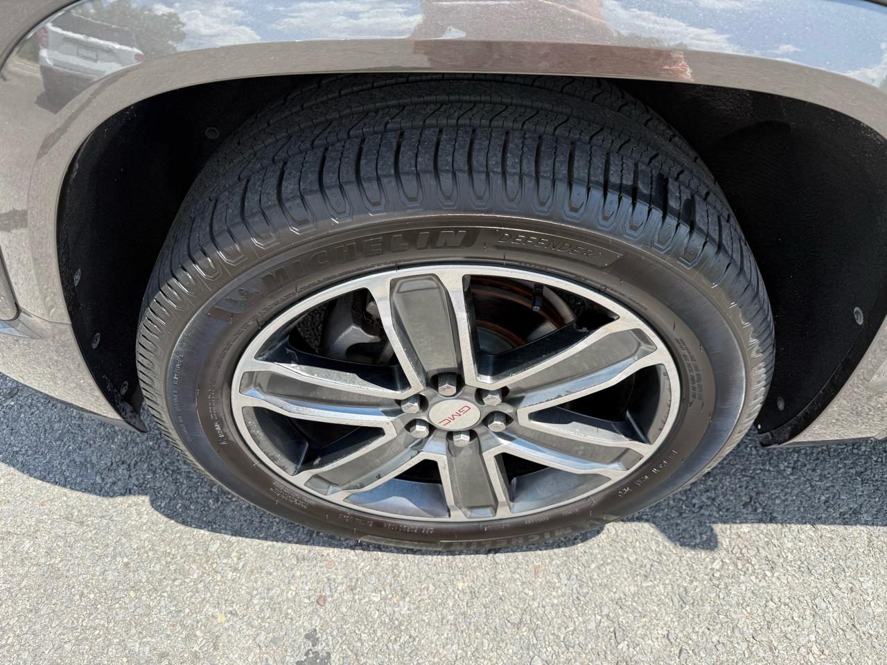 GMC Acadia Denali 2019