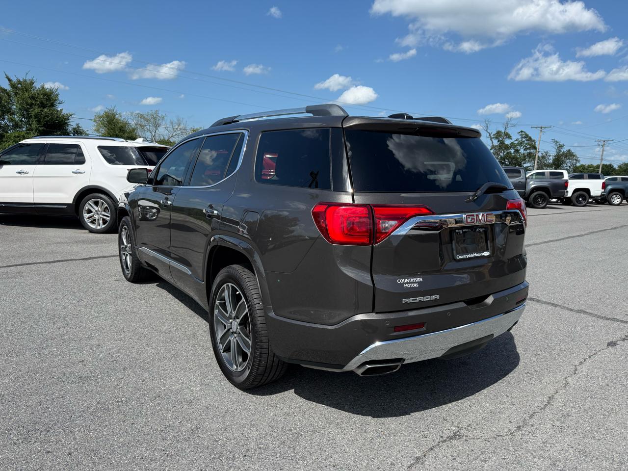 GMC Acadia Denali 2019