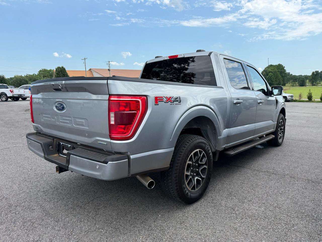 Ford F-150 XLT SuperCrew 4WD 2022
