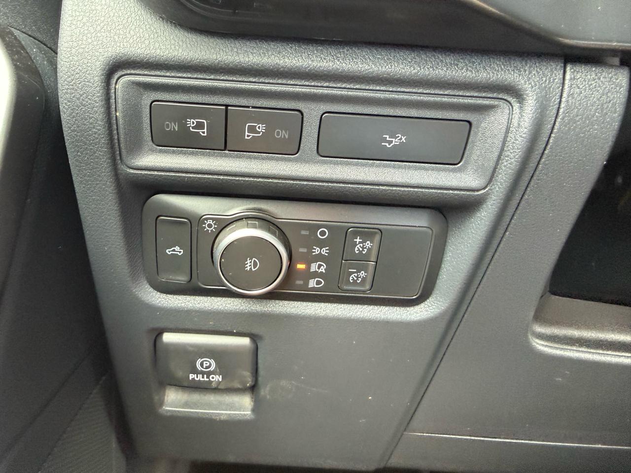 Ford F-150 XLT SuperCrew 4WD 2022
