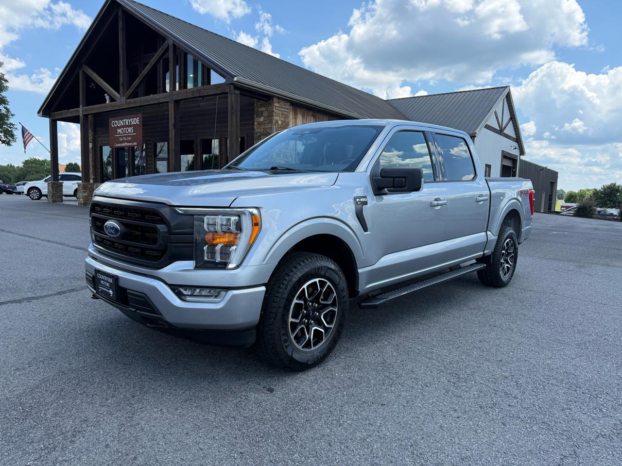 Ford F-150 XLT SuperCrew 4WD 2022