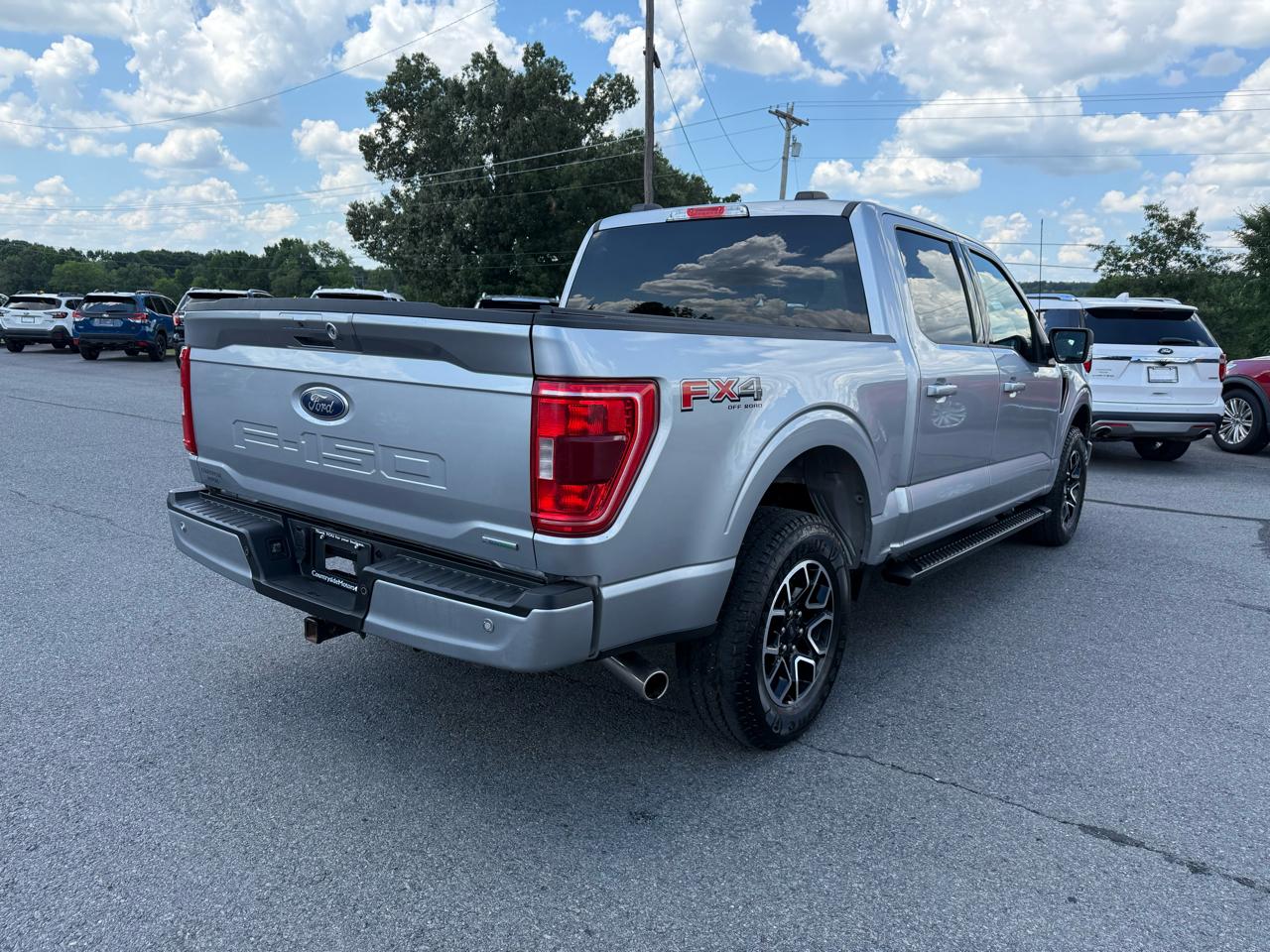 Ford F-150 XLT SuperCrew 4WD 2022