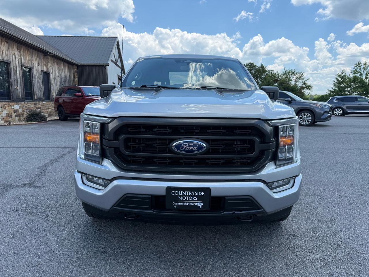 Ford F-150 XLT SuperCrew 4WD 2022