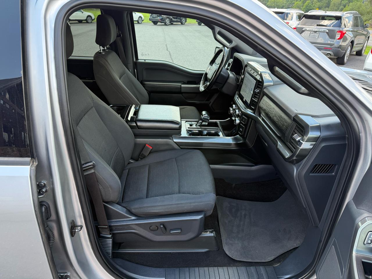 Ford F-150 XLT SuperCrew 4WD 2022