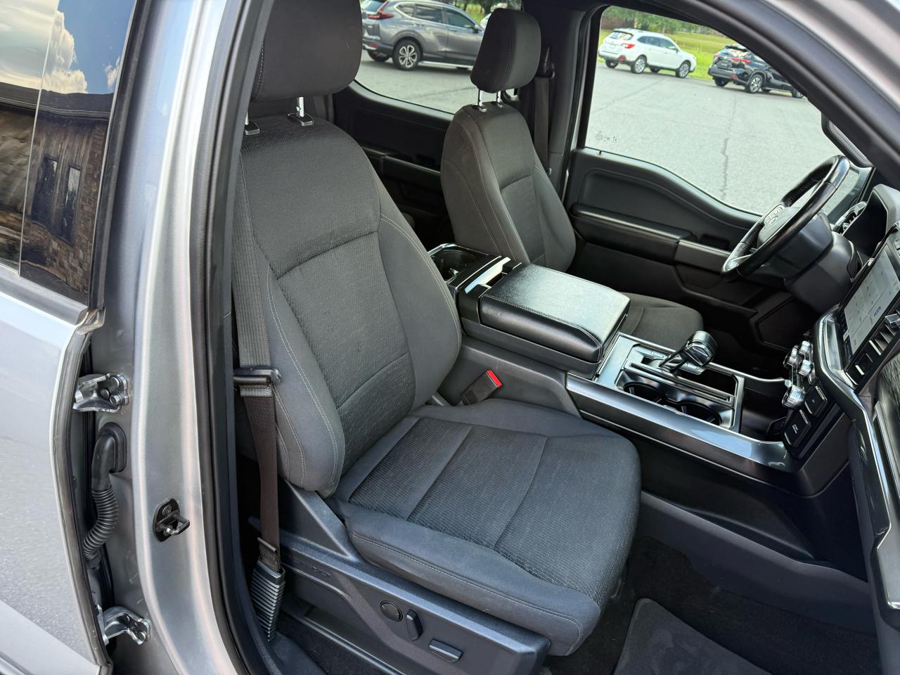 Ford F-150 XLT SuperCrew 4WD 2022