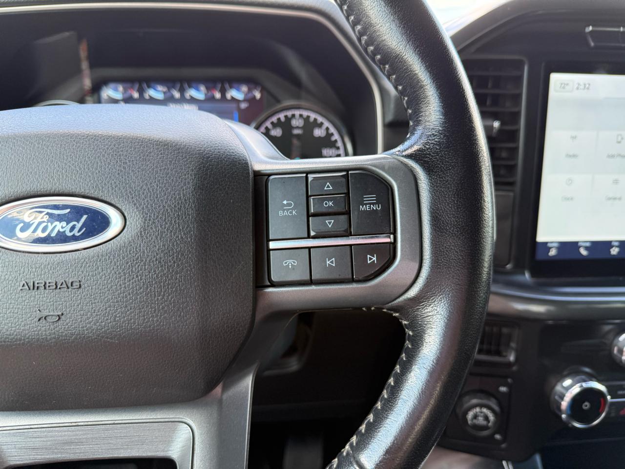 Ford F-150 XLT SuperCrew 4WD 2022