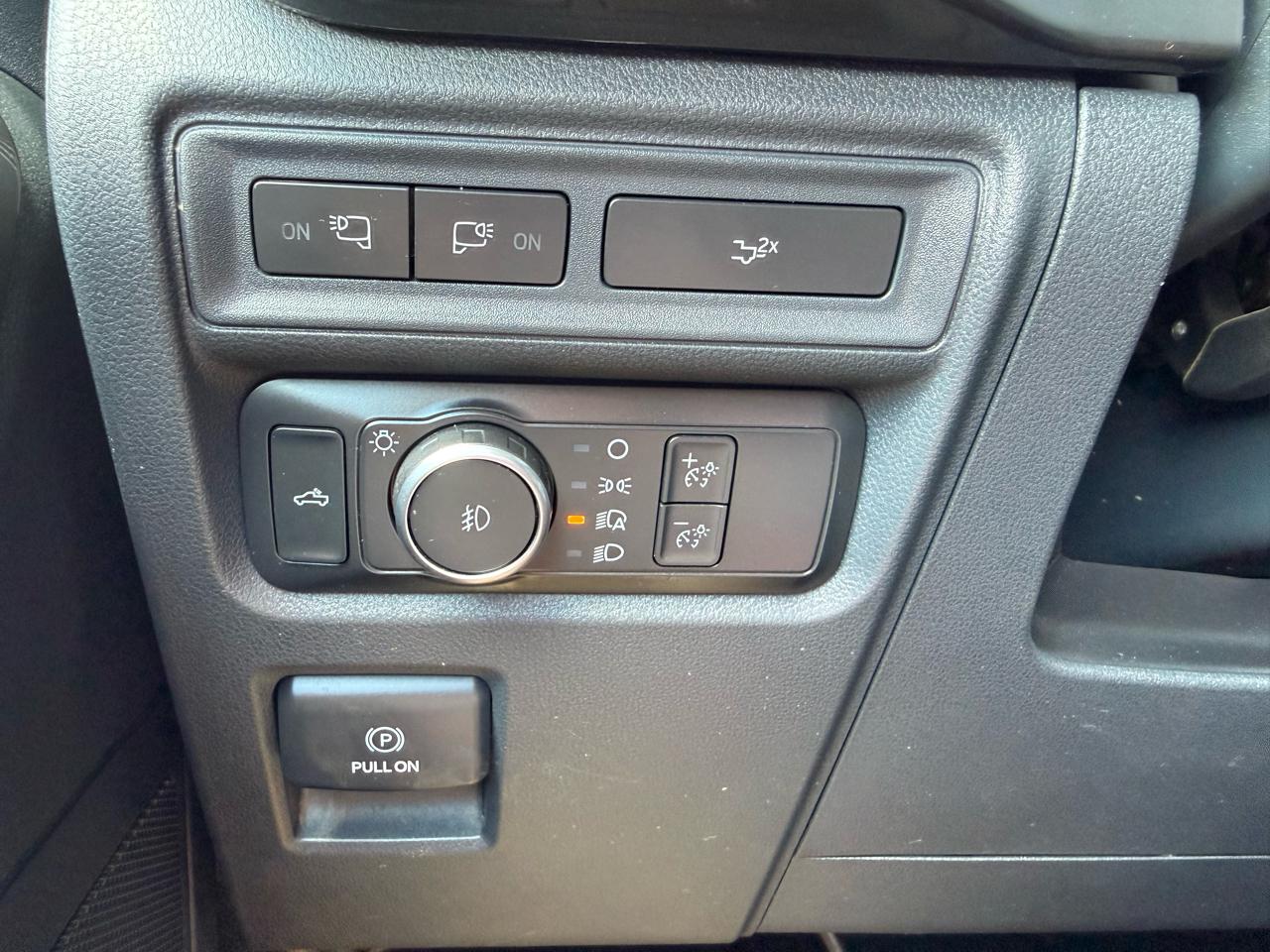 Ford F-150 XLT SuperCrew 4WD 2022