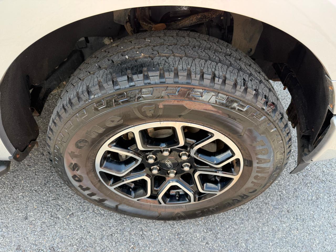Ford F-150 XLT SuperCrew 4WD 2022