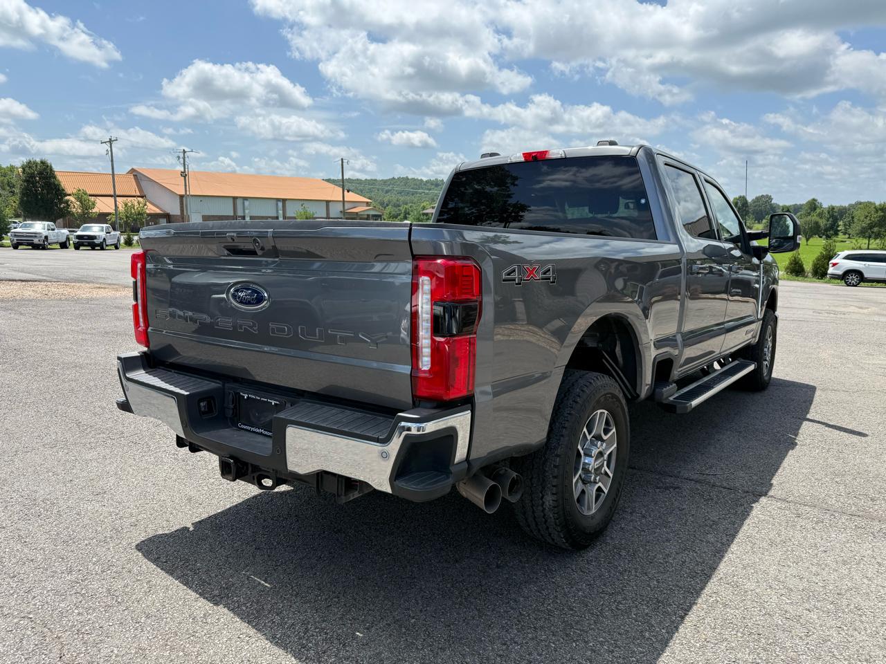 Ford F-250 SD Lariat Crew Cab 4WD 2025