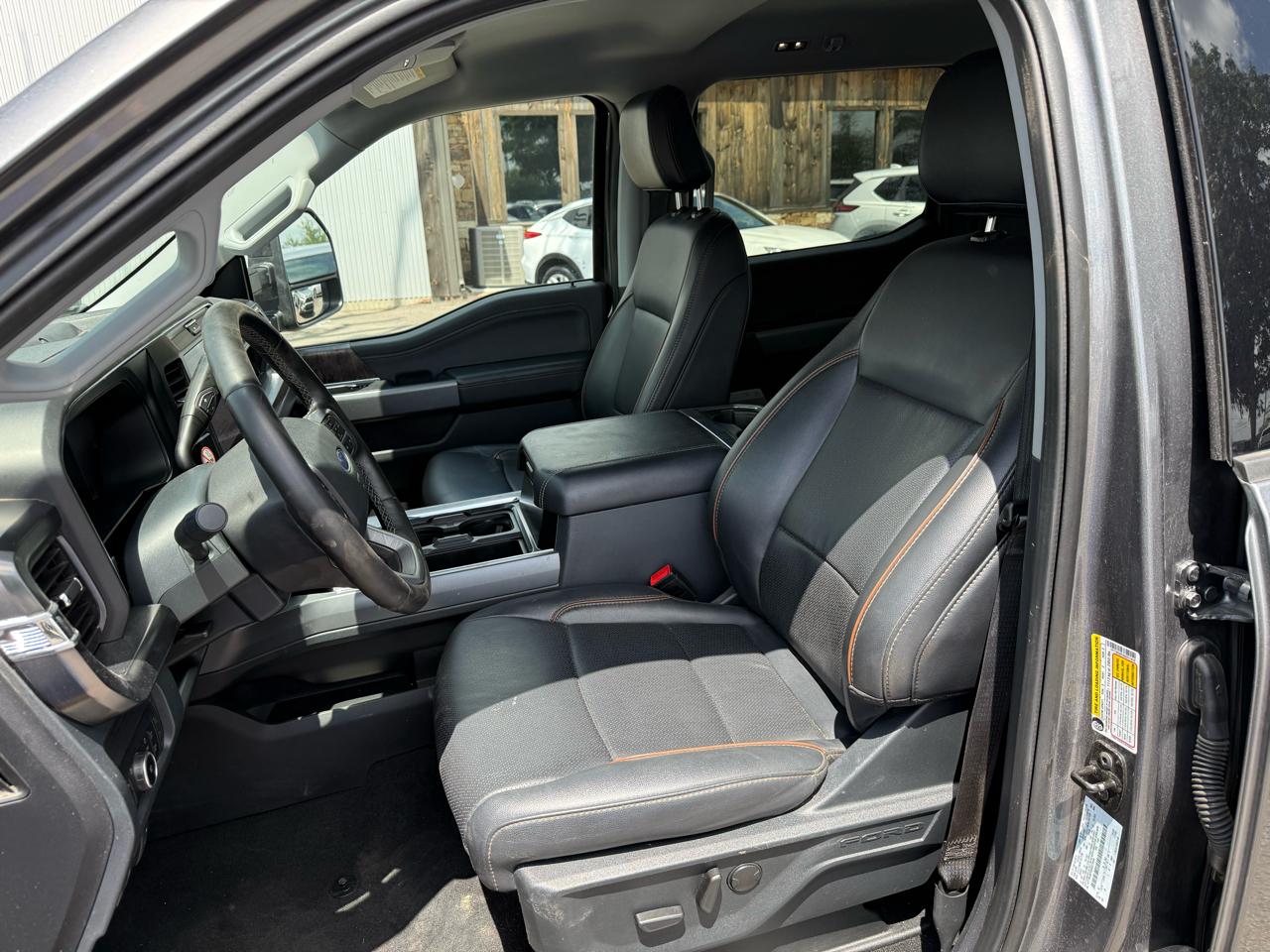 Ford F-250 SD Lariat Crew Cab 4WD 2025