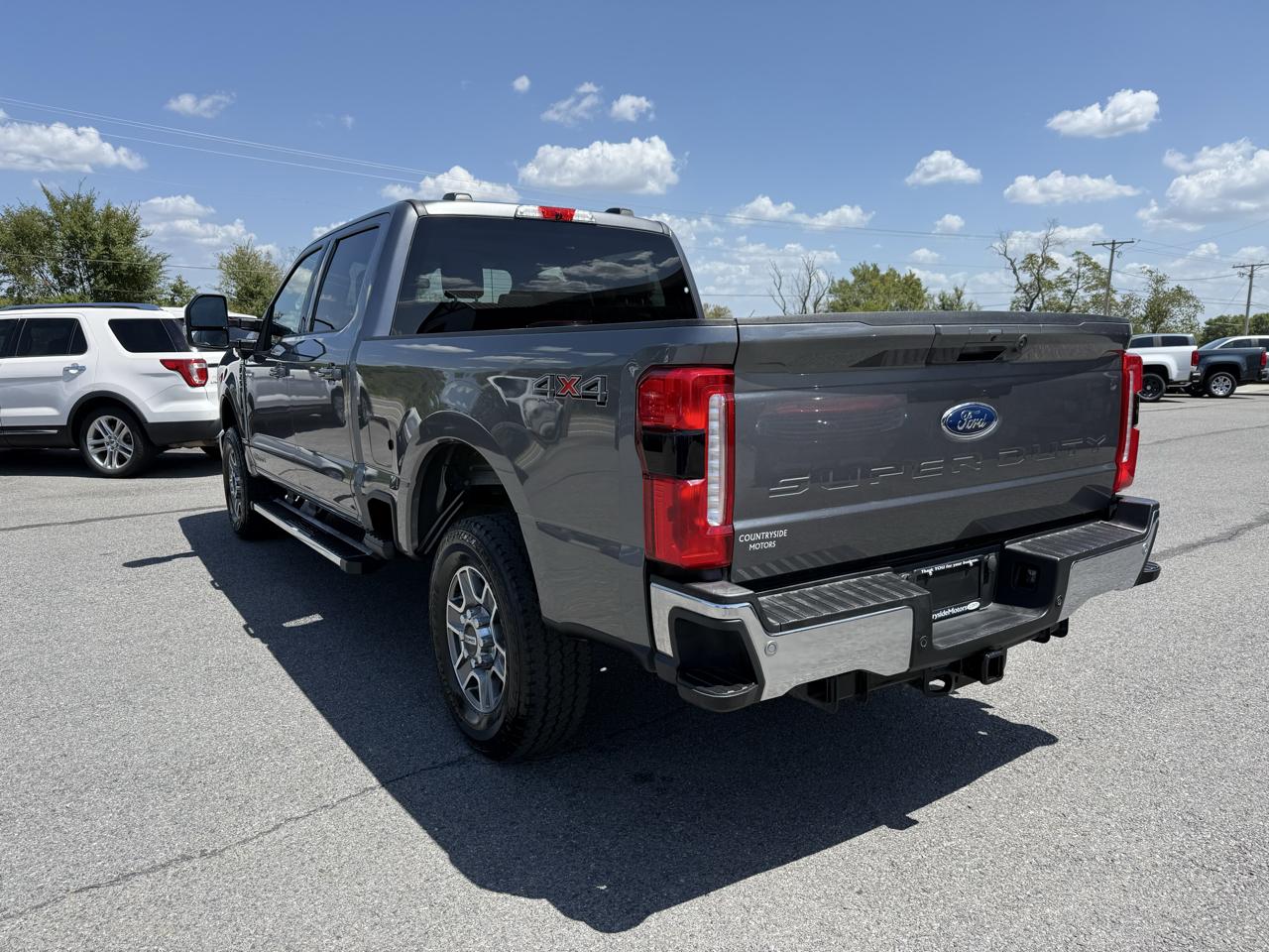 Ford F-250 SD Lariat Crew Cab 4WD 2025