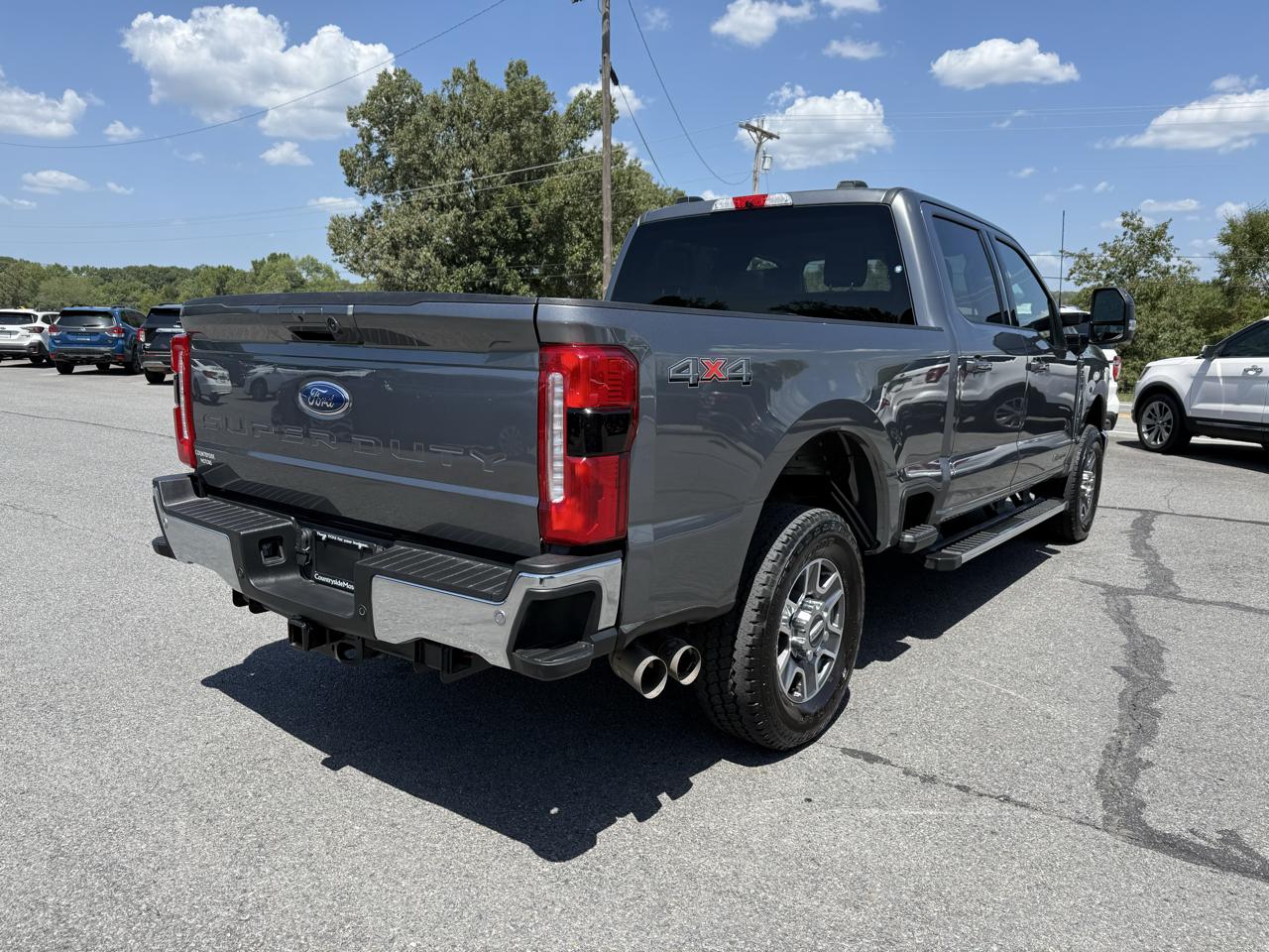 Ford F-250 SD Lariat Crew Cab 4WD 2025