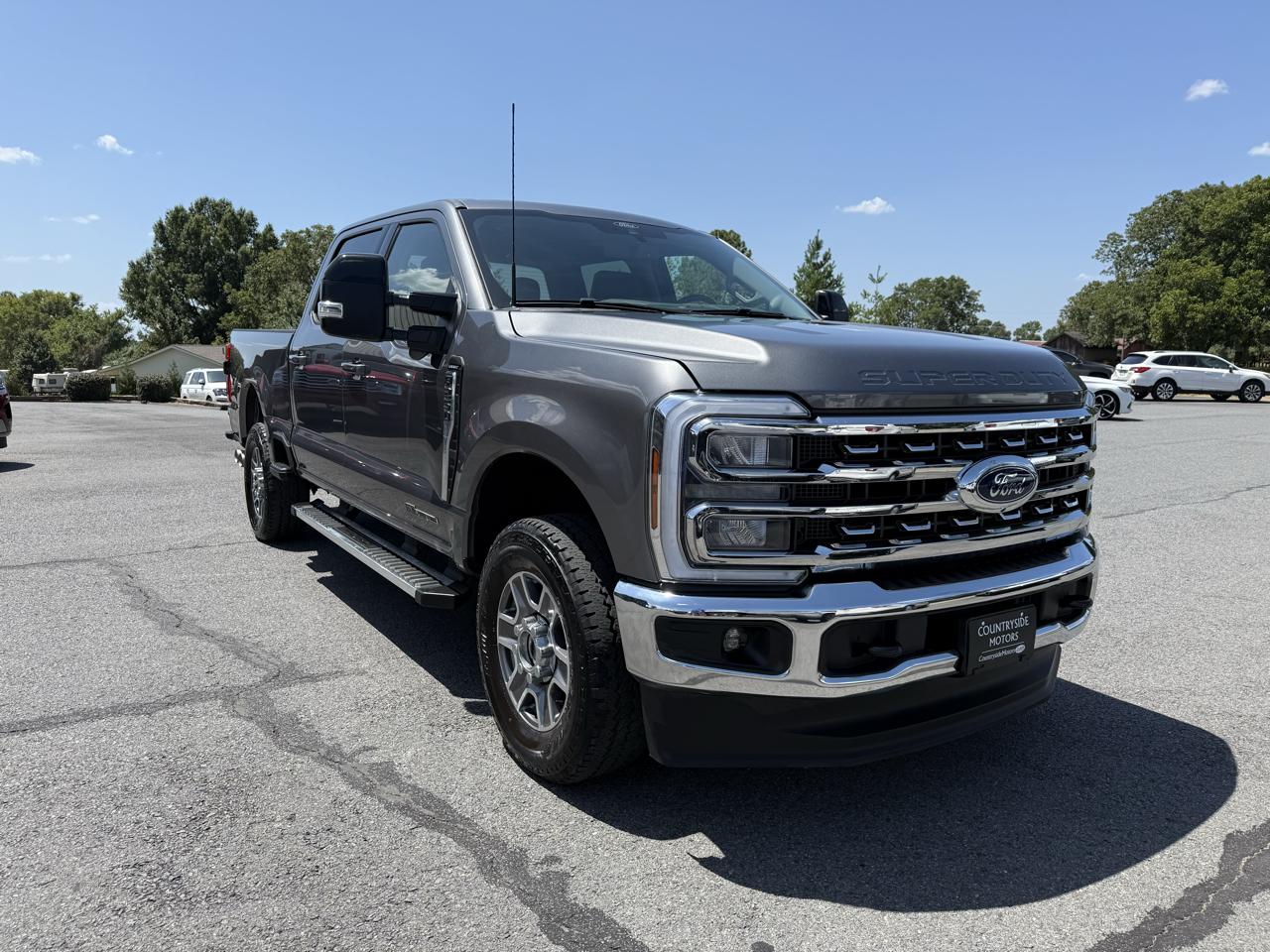 Ford F-250 SD Lariat Crew Cab 4WD 2025